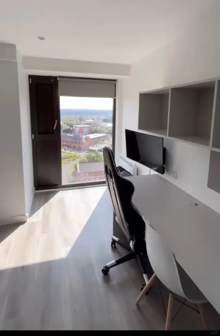 同學g了轉一個studio