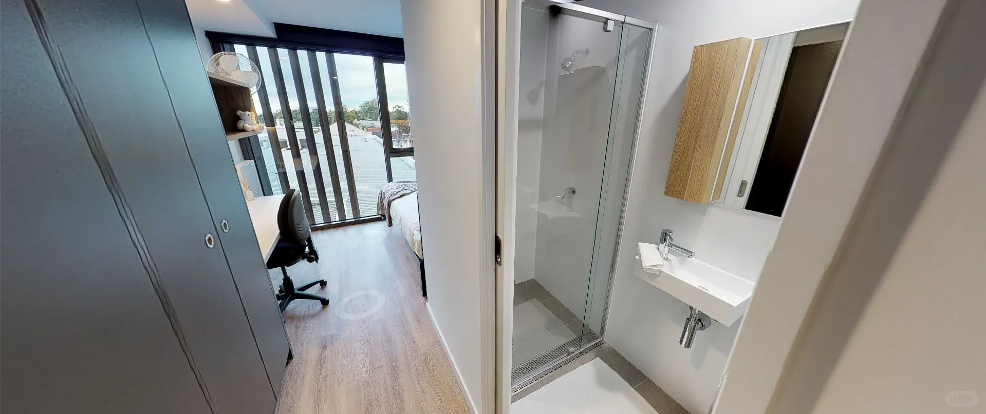 低價轉租墨大門口的ensuite