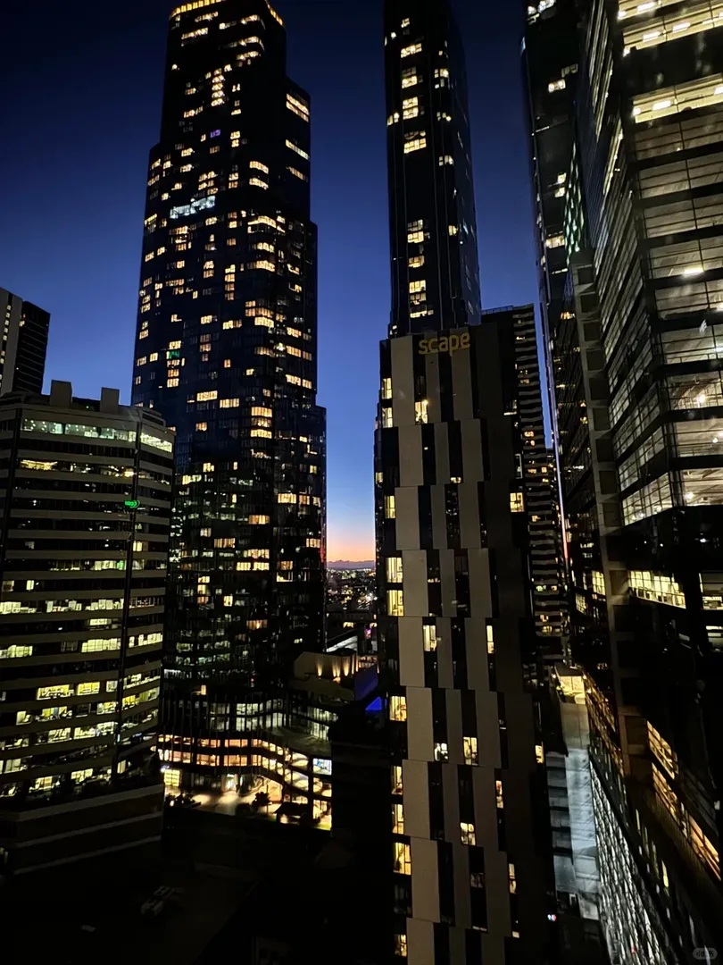 墨爾本city大落地窗，真的愛了