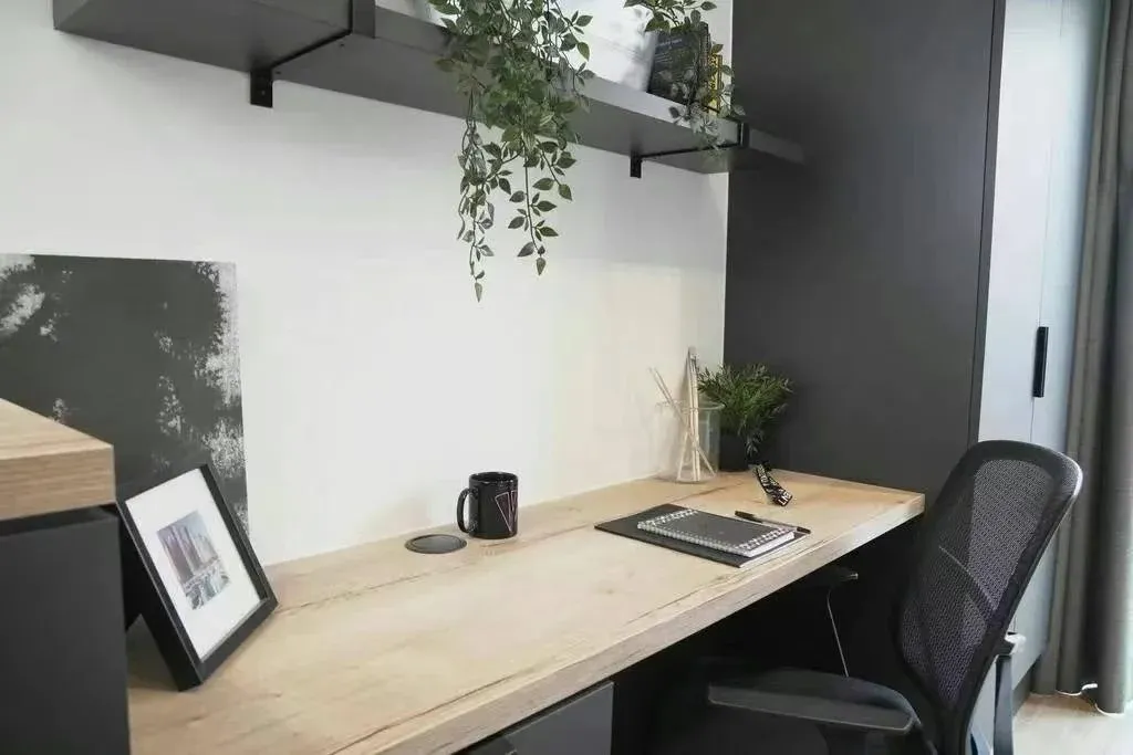 倫敦白菜studio 🆓早餐｜🆓打掃蹲室友