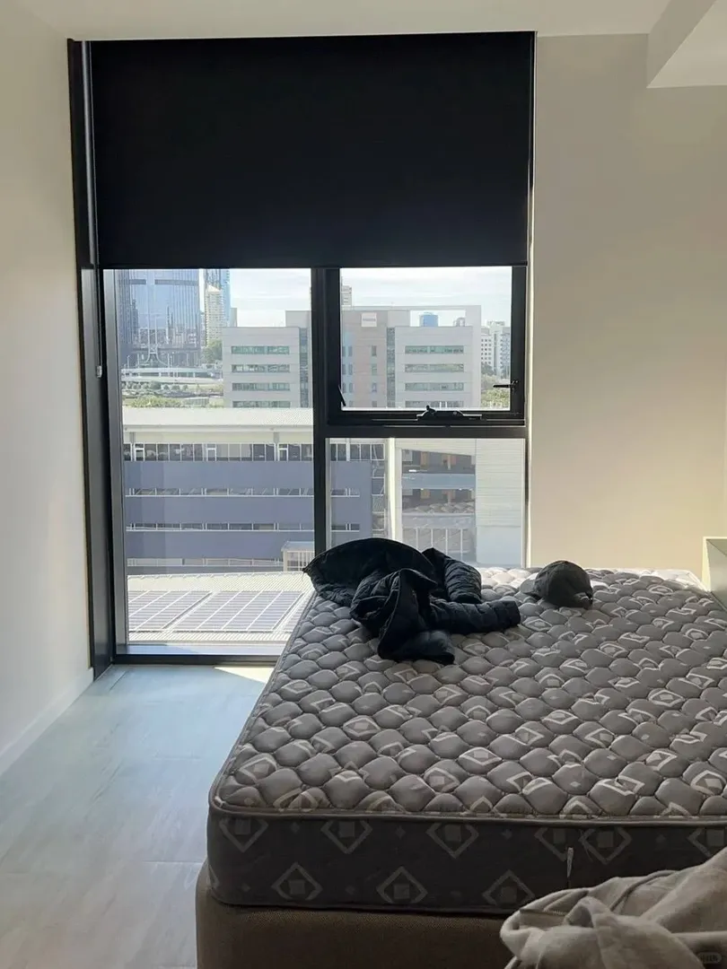 布里斯班25S1蹲個室友住2b