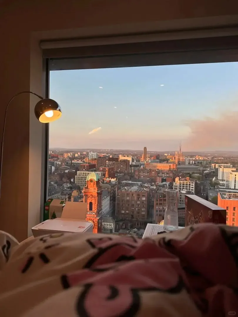 轉一間曼大可以看鐘樓景的小窩🏠