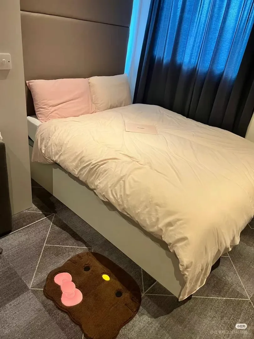 房租全付了，但是家裡給斷供了
