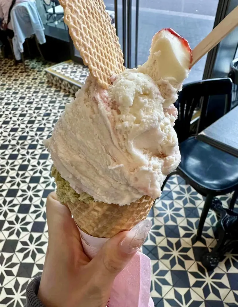 如果你在雪梨，摁頭來份超棒的gelato🍦