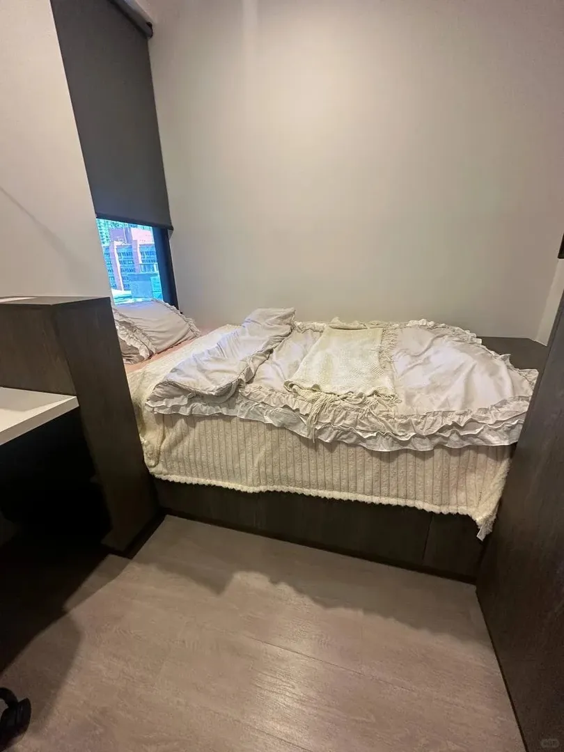 不是墨大25s1真住角落裡啊