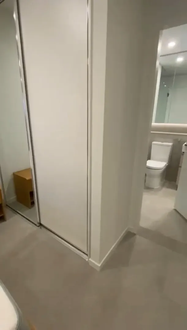 在墨爾本cbd的studioc出租啦，社會公寓哦