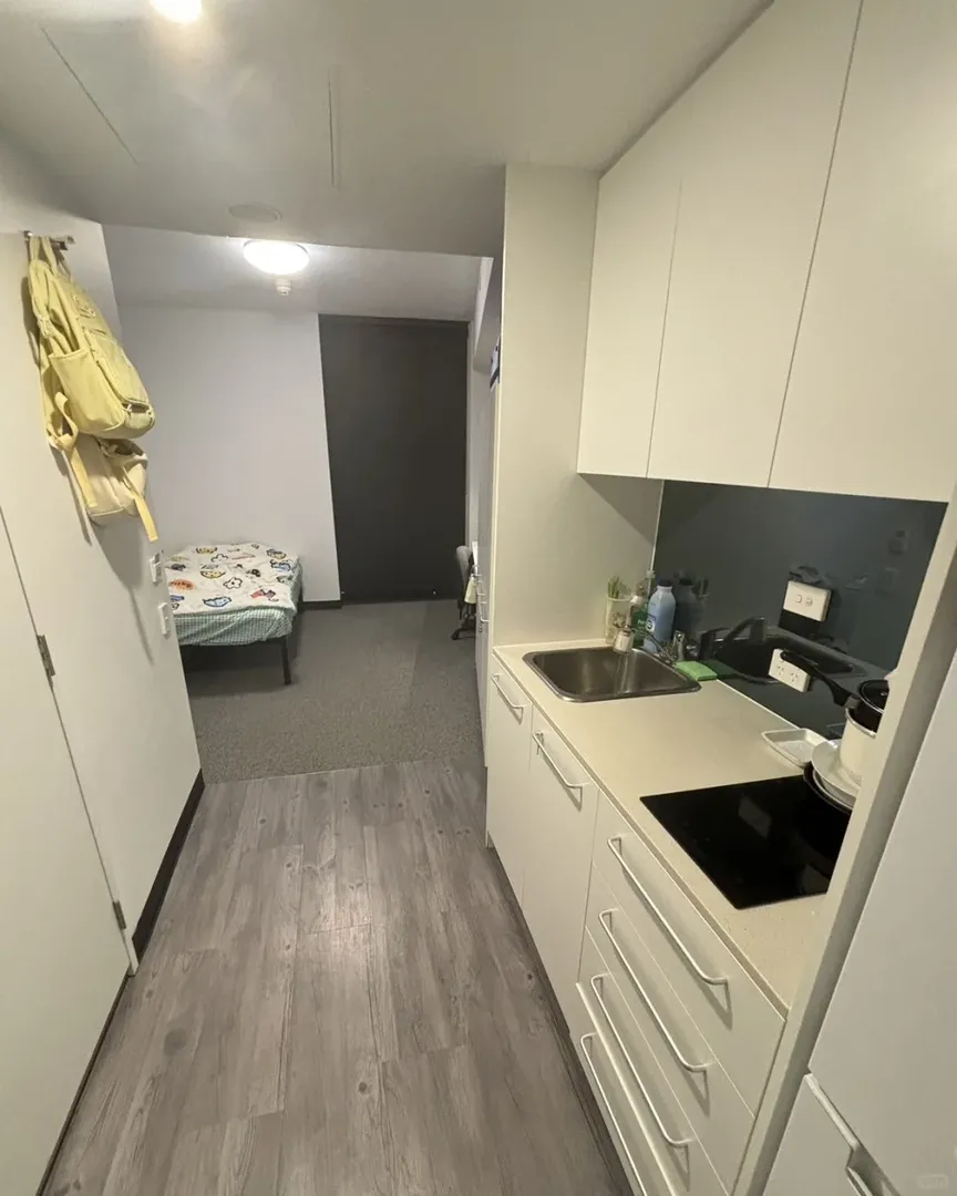 🇦🇺布里斯班個人出studio，8分鐘到uq