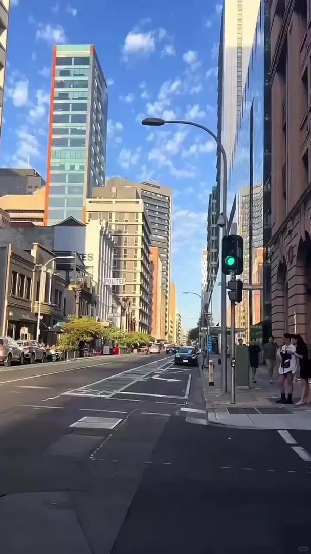 愛上秋天的阿德，一起City walk