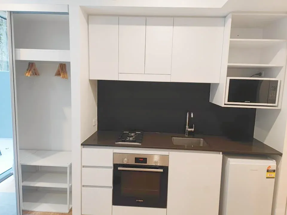 不是 沒人告訴我布村住studio這麼得勁啊？