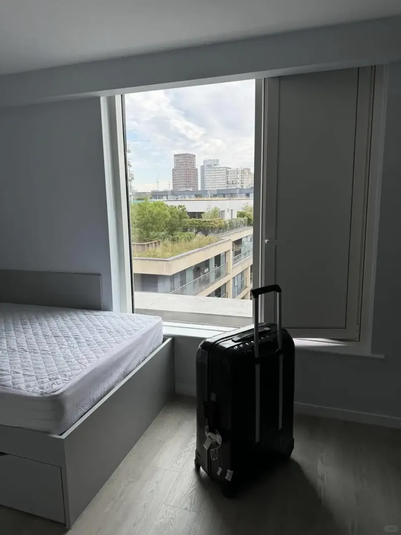 25fall 15分鐘到UCL，包水電網還能住倆人