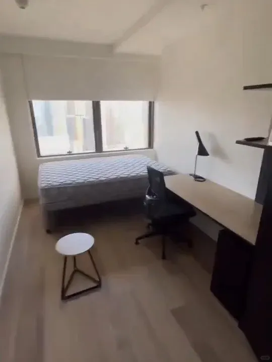 含淚轉租墨大附近的studio!!明年2月，低價