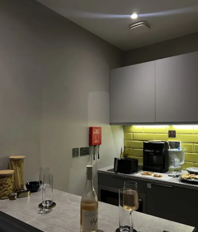 倫敦地鐵口旁studio短租‼️