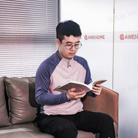 谢菲尔德洗碗机studio，谢大最近通勤～