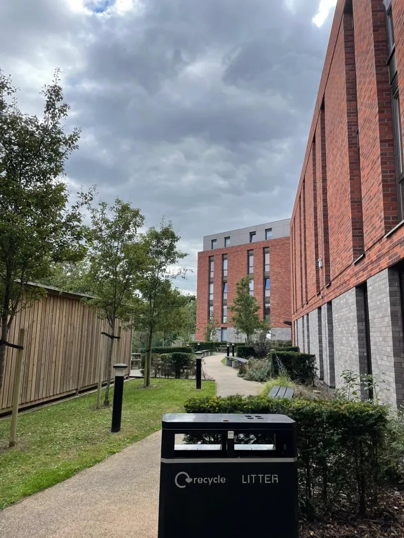 住伯明罕大學附近方便還是市區方便呢