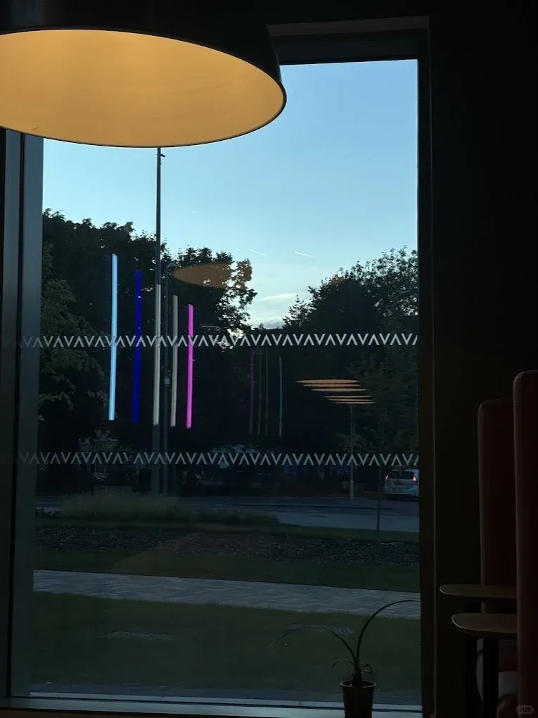 考文垂 千辛萬苦找到的落日view studio