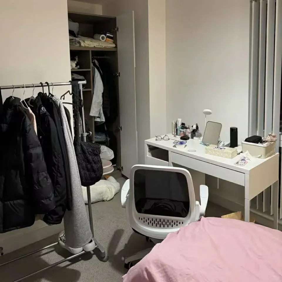 曼徹斯特二居室拼個室友～