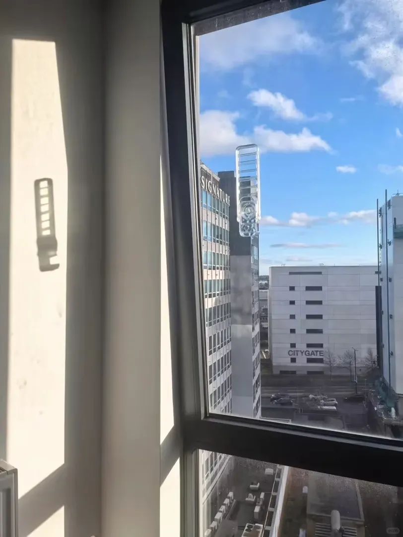 我在紐卡找房，你帶我住光之國？