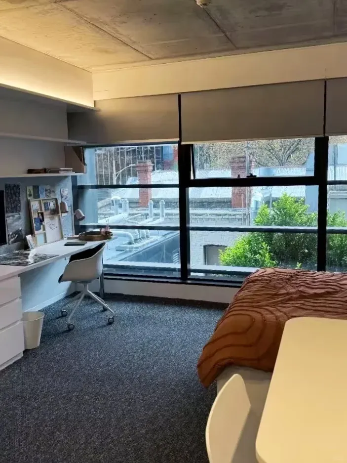 墨爾本 帶落地窗的studio，包bills