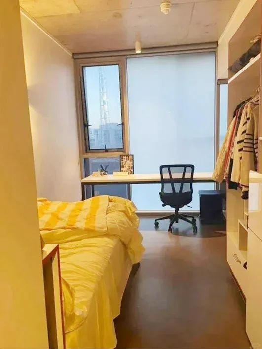 布里斯班～2月 出個 落地窗studio 包bill