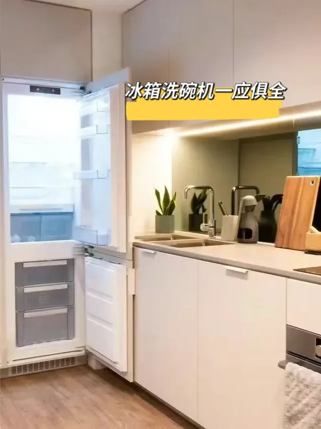 墨大門口這個上下兩層的複式公寓太贊了