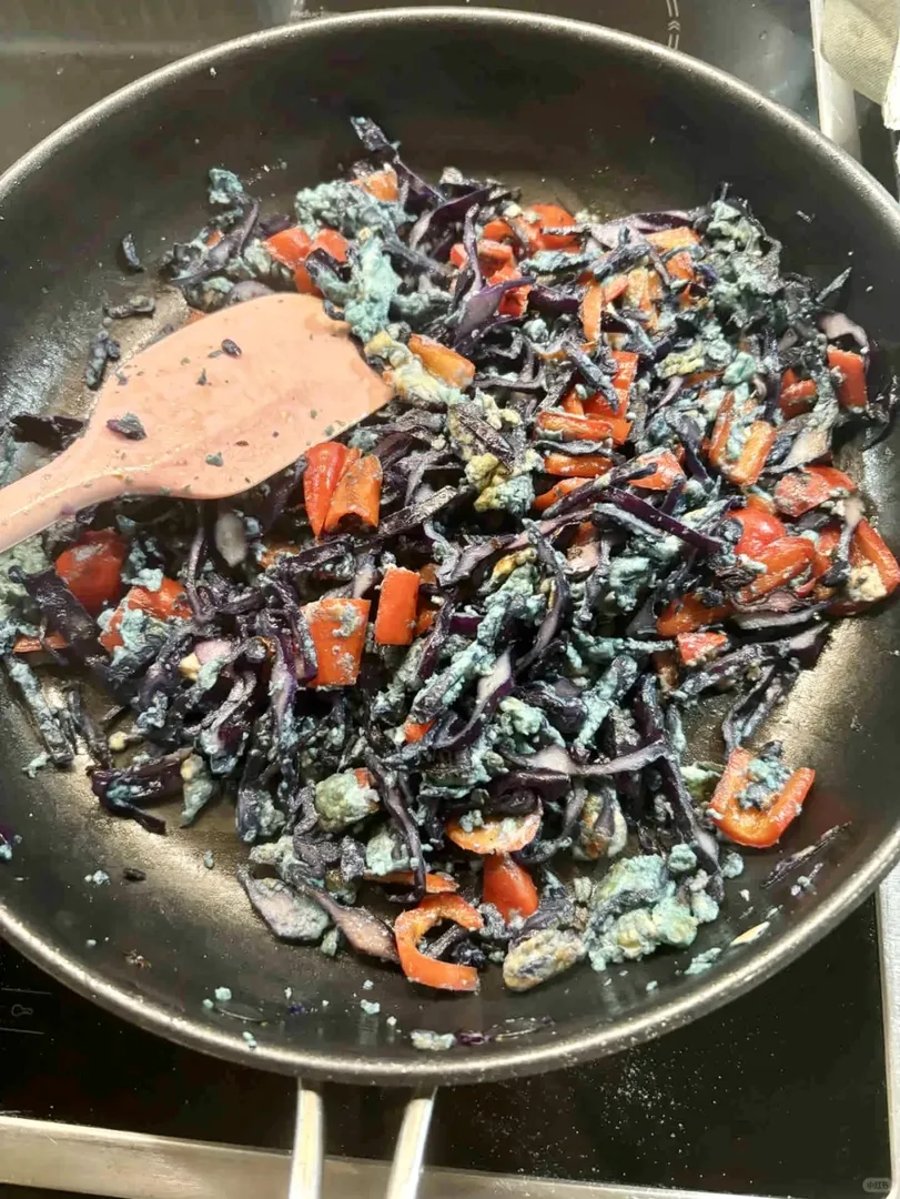 有時候真不太明白😅😅留子為什麼要吃飯