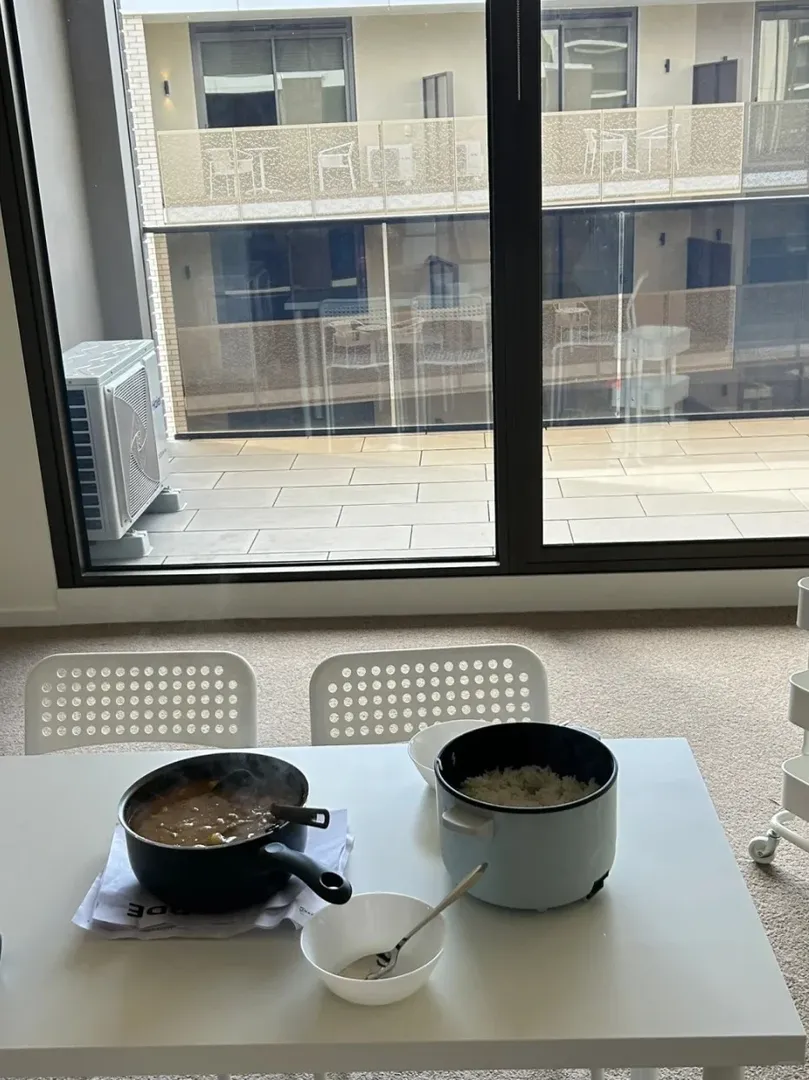 caulfield學校門口還帶小院子🏠和洗衣機