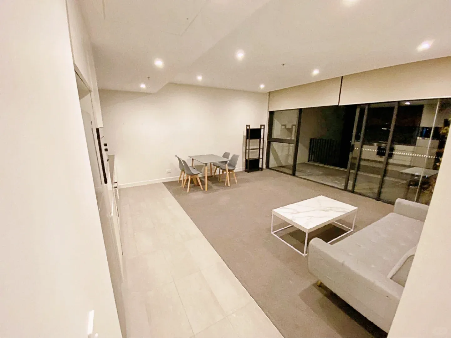 雪梨 forest lodge～1b1b. 市中心 3月入住