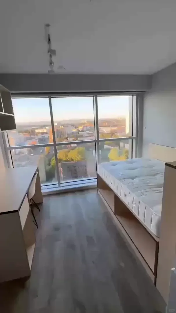 格拉敲大落地窗的ensuite，你愛了嗎💕