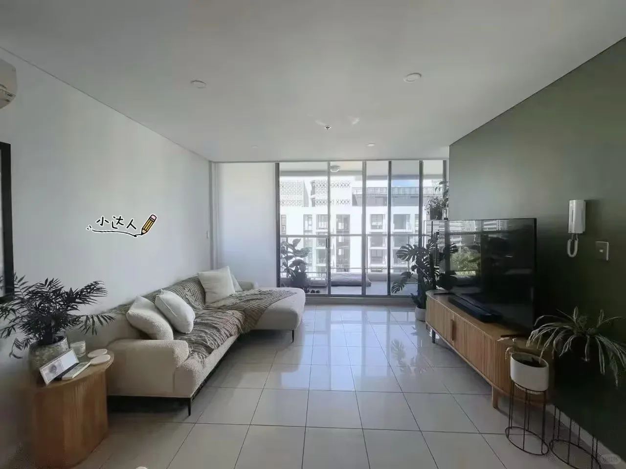 🏠Waterloo1b公寓｜7樓全景落地窗+陽台