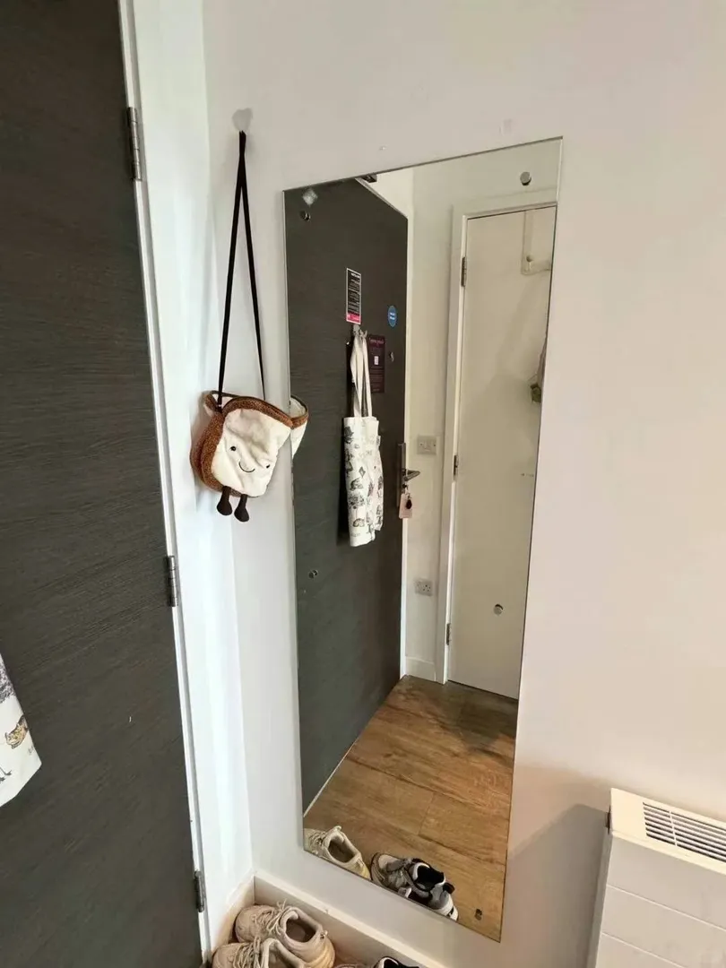 倫敦月租一萬三的studio還包早餐真的會笑