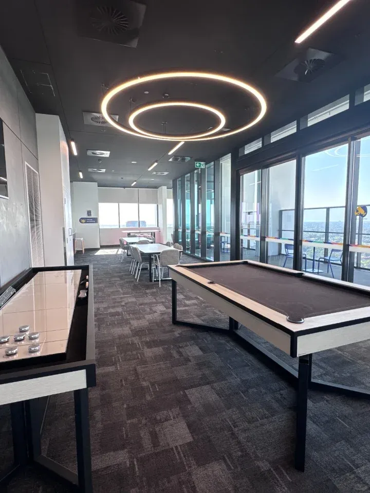 阿德city大面積studio戶型，就在阿大路對面