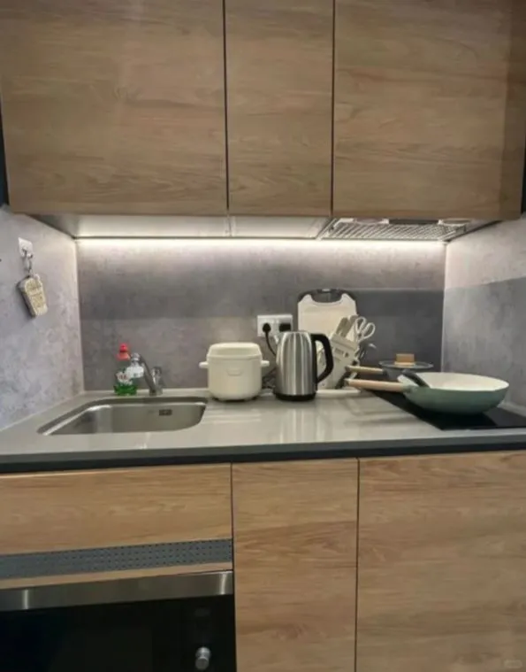 伯大低價出studio，房子很nice但要回國了
