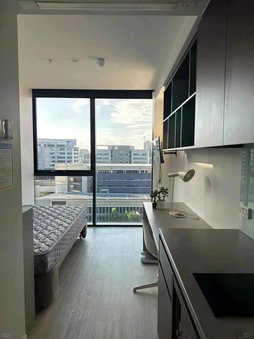 昆士蘭留學｜住落地窗的studio 真不錯😌