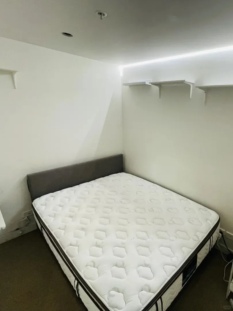 墨爾本轉租這個2b1b 很乾淨（包水電網～