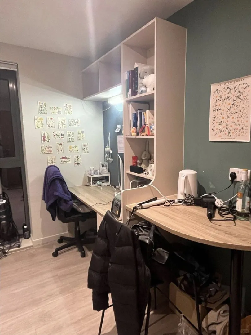 愛丁堡蘸鞋墊也要住studio