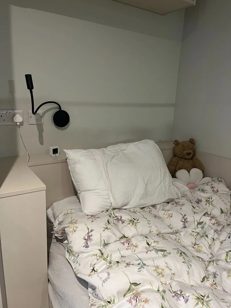 愛丁堡蘸鞋墊也要住studio