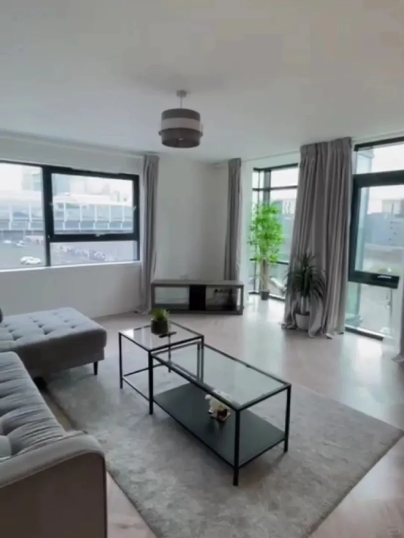 格拉透亮的room確實治癒