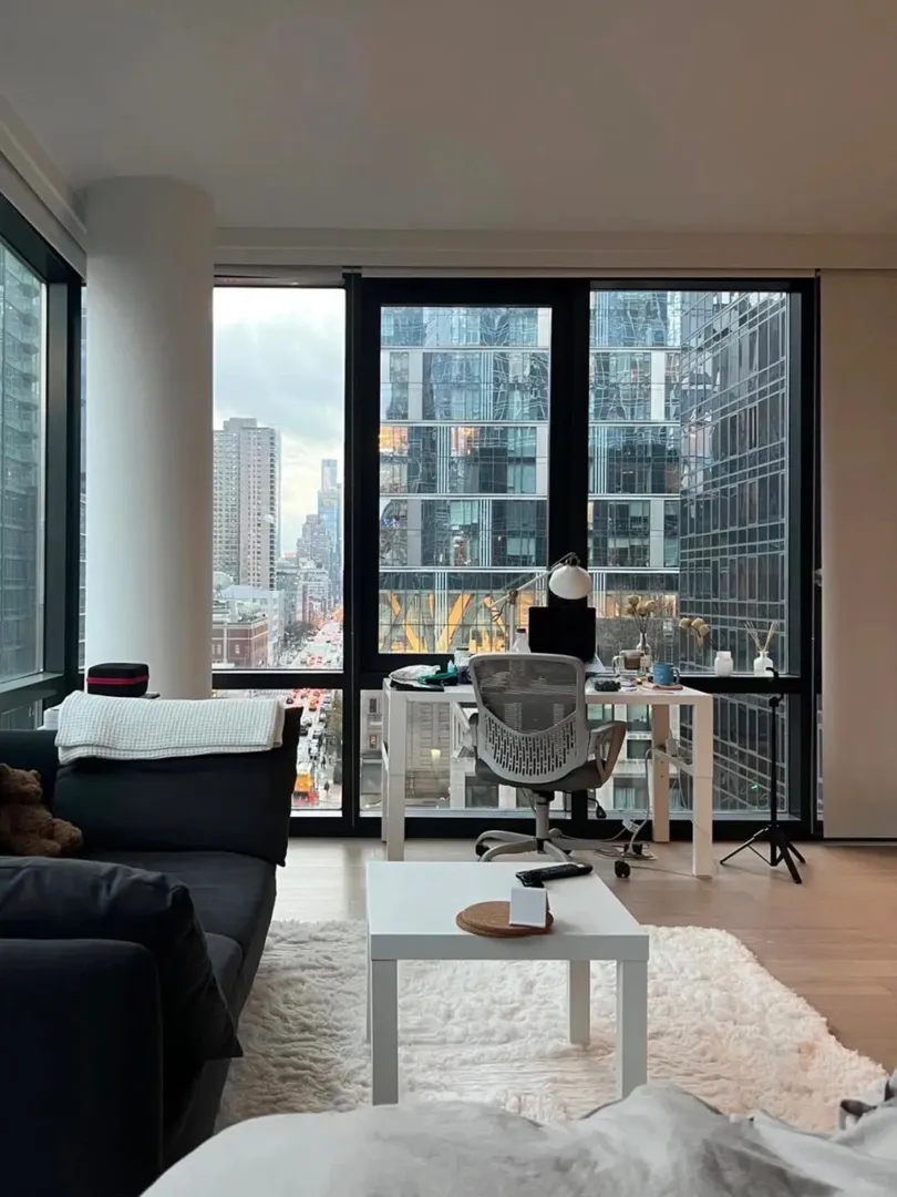 🇬🇧倫敦敲大落地窗studio ,幸福感滿滿