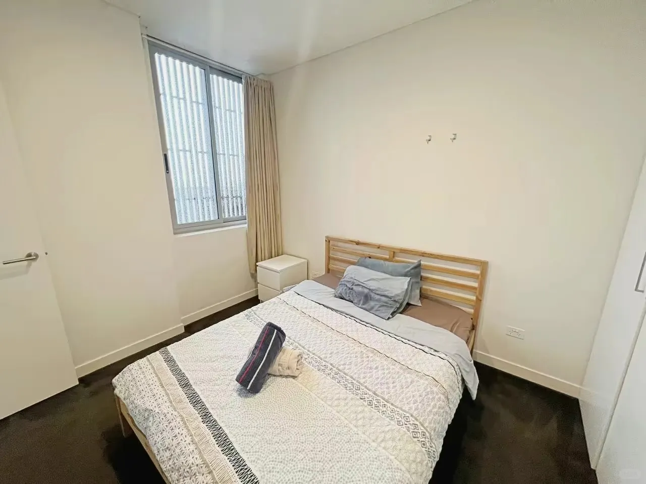 雪梨校園1B，步行香！