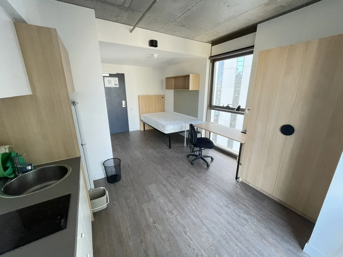 墨爾本studio｜講真 床雖然小了點，但……