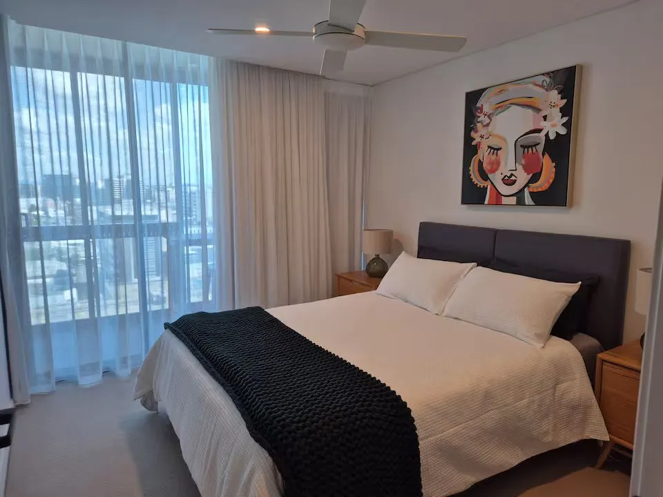 布里斯班自住1b1b，4月低價轉帶家具🛋️