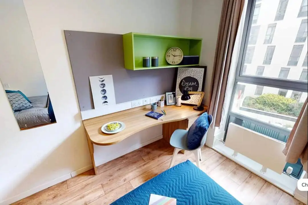 🏠倫敦租房神仙公寓！地鐵口+中超+演唱會