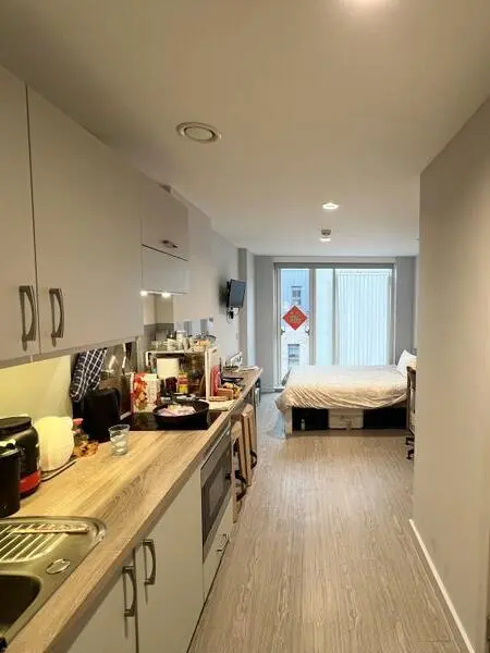 格拉斯哥9月回國急出studio可雙人