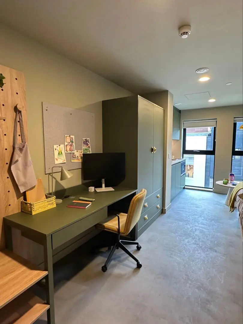 25fall利茲市z心，免費洗烘，25平包bill