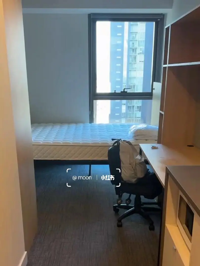 墨爾本｜7月出一間高樓層queen床studio