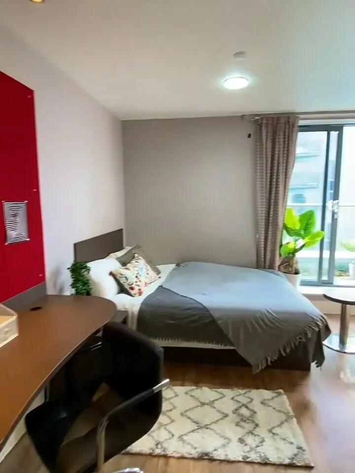 倫敦帶陽台的溫馨小家，市中心租房很安心
