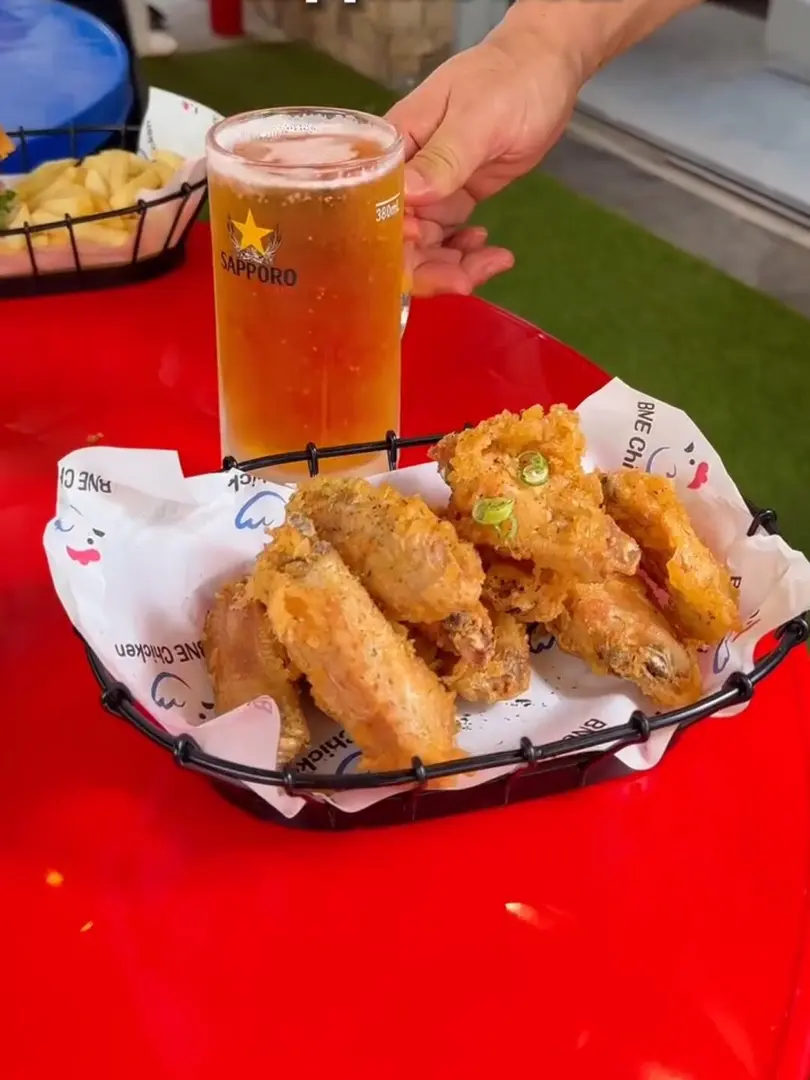 在布里斯班的炸雞店🍗酥酥脆脆嘞～