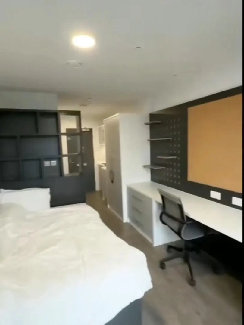 倫敦廚房臥室分隔開的studio