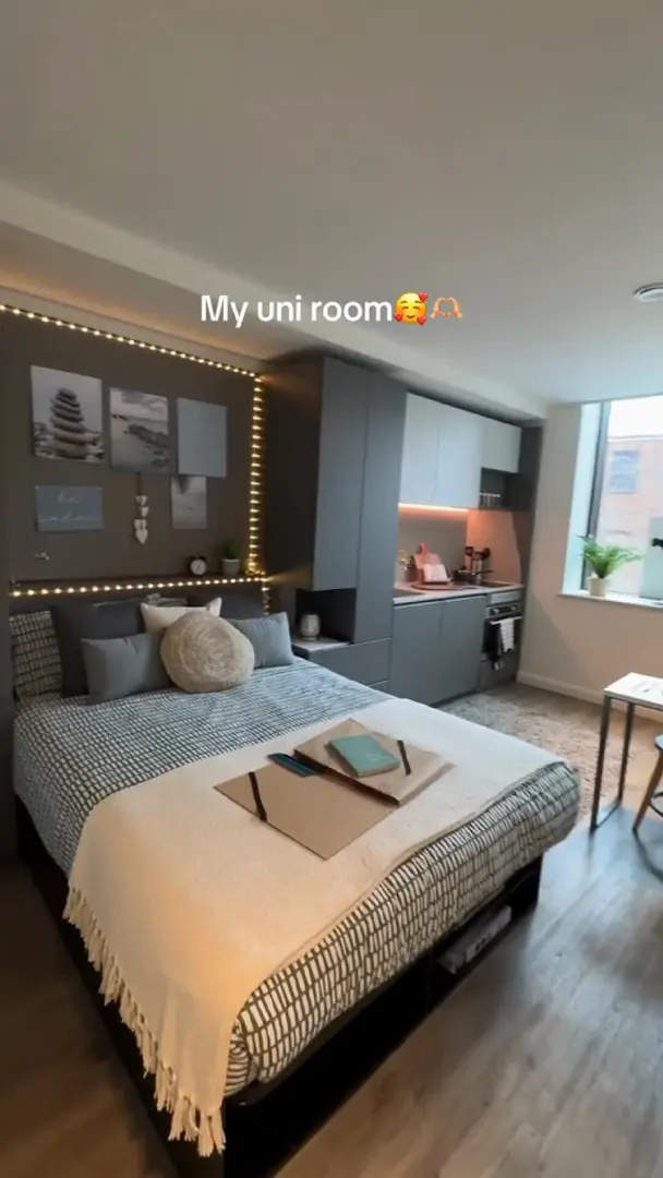 曼大主校區豪華studio！包bill還提供早餐！