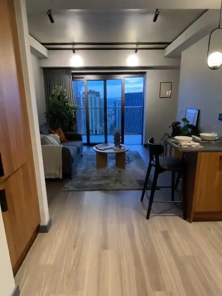 🐱 帶著貓咪入住倫敦公寓！神仙小窩～